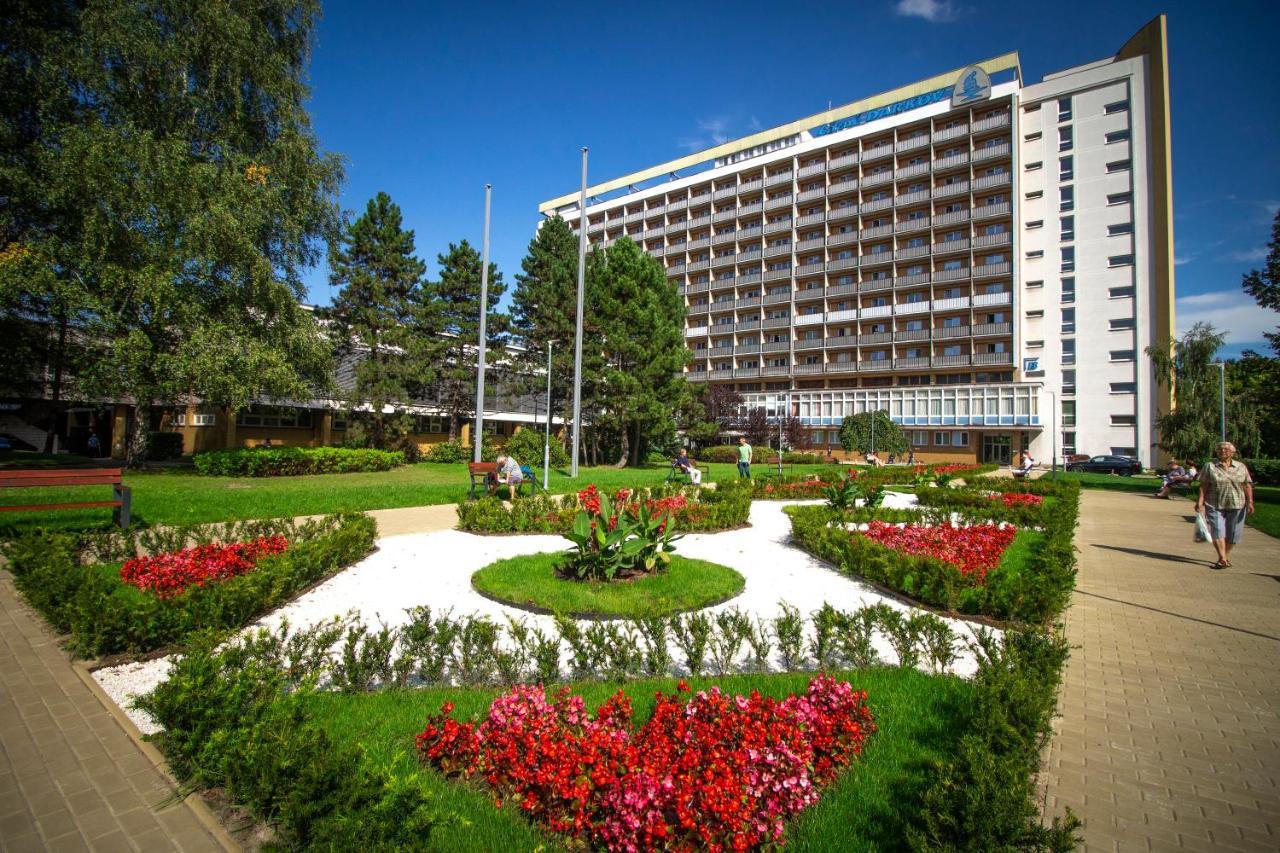 Rehabilitacni Sanatorium - Lazne Darkov Hotel Karviná Kültér fotó